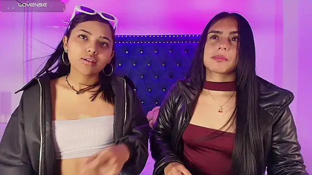Serena and zoe online show from 21, 4, 2026