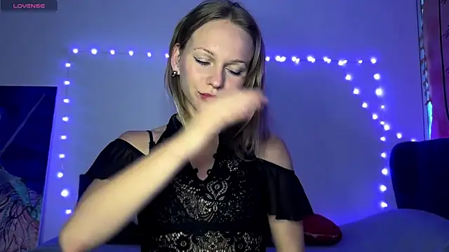 EllisQuinn online show from 9, 5, 2026