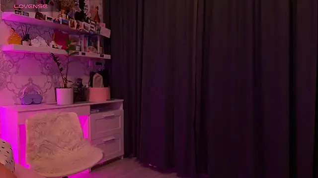 Snapshot of MyNaomi chatting on 31, 5, 2026 MyNaomi online show from 31, 5, 2026