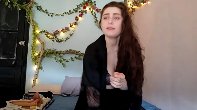 missclochette online show from 4, 5, 2026