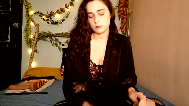 missclochette online show from 19, 5, 2026