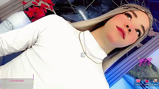 Snapshot of moon_sweet- chatting on 27, 6, 2026 moon sweet- online show from 27, 6, 2026