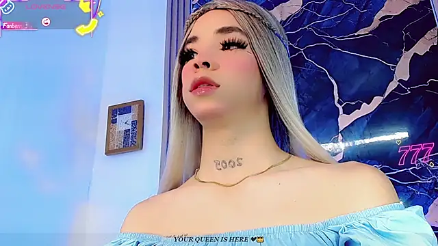 Snapshot of moon_sweet- chatting on 8, 7, 2026 moon sweet- online show from 8, 7, 2026