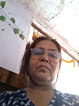 Snapshot of Shalini3456 chatting on 23, 4, 2026 Shalini3456 online show from 23, 4, 2026