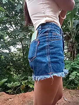Snapshot of Elena_Mia chatting on 19, 6, 2026 Elena Mia online show from 19, 6, 2026