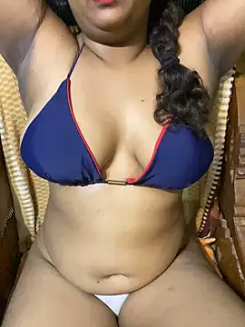 Snapshot of peacheypink chatting on 29, 5, 2026 peacheypink online show from 29, 5, 2026