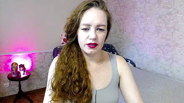 Snapshot of Fern_Lust chatting on 10, 7, 2026 Fern Lust online show from 10, 7, 2026