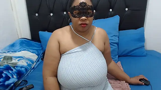Snapshot of CreamyhotBoobs chatting on 31, 5, 2026 CreamyhotBoobs online show from 31, 5, 2026