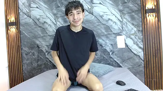 Snapshot of NoahWalker__ chatting on 25, 4, 2026 NoahWalker online show from 25, 4, 2026