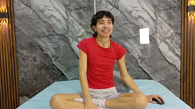 Snapshot of NoahWalker__ chatting on 25, 5, 2026 NoahWalker online show from 25, 5, 2026