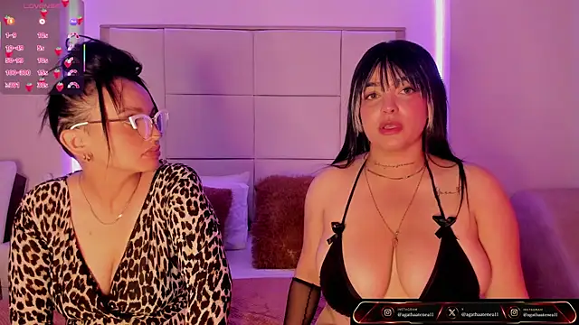 Snapshot of Agatha_Atenea11 chatting on 30, 4, 2026 Agatha Atenea11 online show from 30, 4, 2026