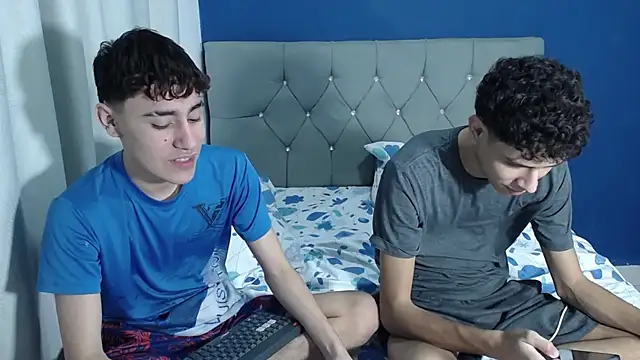 Thiago And Gael online show from 23, 7, 2026