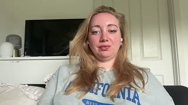 Snapshot of arielsweetieee chatting on 20, 6, 2026 arielsweetieee online show from 20, 6, 2026