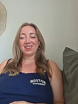 Snapshot of arielsweetieee chatting on 22, 7, 2026 arielsweetieee online show from 22, 7, 2026