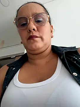 Snapshot of Samanta-42 chatting on 4, 5, 2026 Samanta-42 online show from 4, 5, 2026