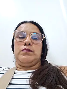 Snapshot of Samanta-42 chatting on 17, 5, 2026 Samanta-42 online show from 17, 5, 2026