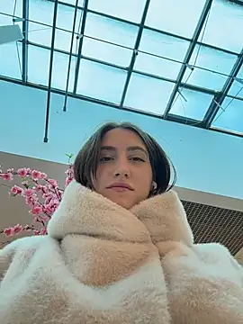 Tiny Anny online show from 29, 4, 2026