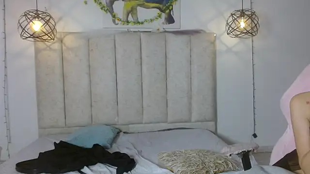 mrandmrsvixencs online show from 11, 5, 2026