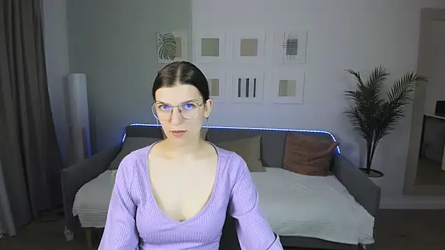 AnnaThorne online show from 12, 5, 2026