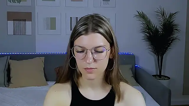 AnnaThorne online show from 24, 5, 2026