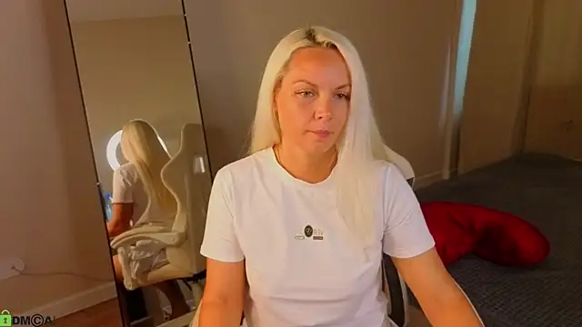 April Nelson online show from 16, 6, 2026