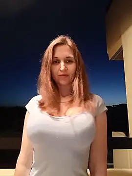 Snapshot of irresistibelle chatting on 19, 5, 2026 irresistibelle online show from 19, 5, 2026
