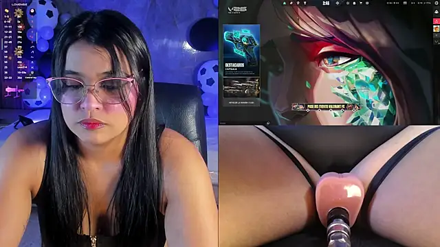 Snapshot of LuciaReid chatting on 27, 6, 2026 LuciaReid online show from 27, 6, 2026