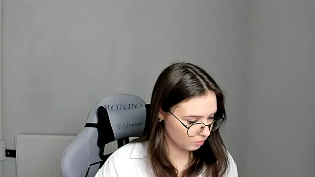 Regina cute  online show from 5, 5, 2026