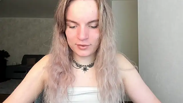 milliKira006 online show from 2, 5, 2026