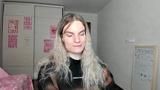 milliKira006 online show from 23, 5, 2026