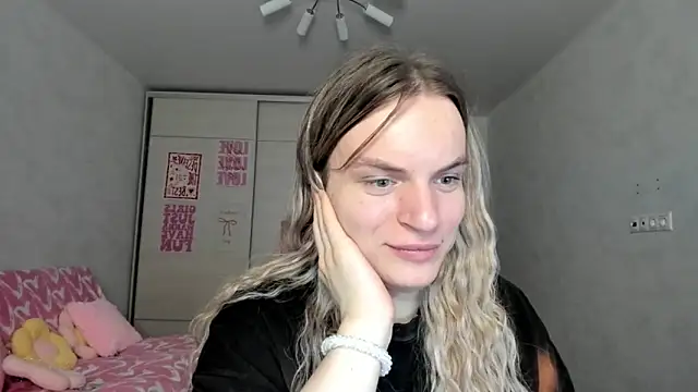 milliKira006 online show from 26, 5, 2026