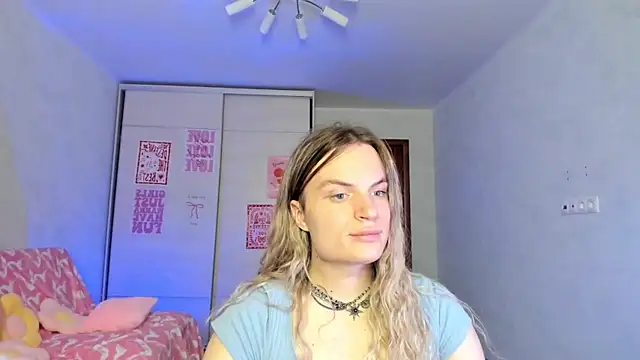 milliKira006 online show from 27, 5, 2026