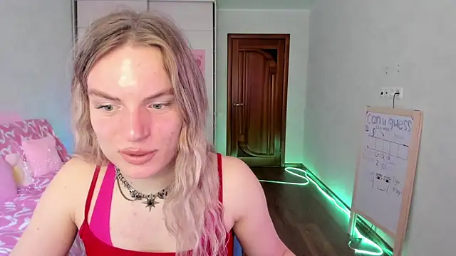 milliKira006 online show from 30, 5, 2026
