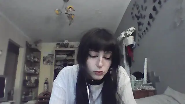 Snapshot of ChargedReign chatting on 22, 6, 2026 ChargedReign online show from 22, 6, 2026