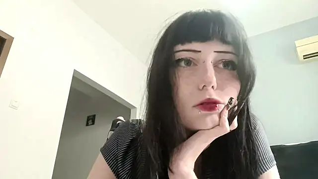 Snapshot of ChargedReign chatting on 1, 7, 2026 ChargedReign online show from 1, 7, 2026