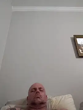 Snapshot of thatgoodmattgood chatting on 13, 5, 2026 thatgoodmattgood online show from 13, 5, 2026