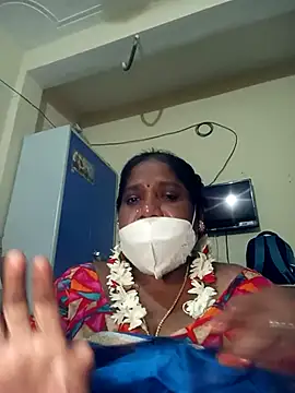 Snapshot of swetha10 chatting on 16, 7, 2026 swetha10 online show from 16, 7, 2026