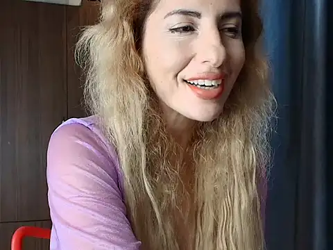 Snapshot of _horny_sexy_ chatting on 24, 10, 2025  horny sexy  online show from 24, 10, 2025