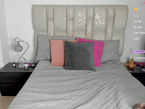 nia brown online show from 26, 4, 2026