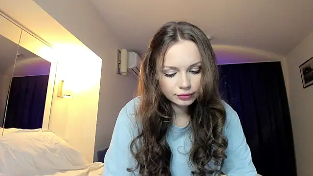 Snapshot of sweettitsbby chatting on 7, 5, 2026 sweettitsbby online show from 7, 5, 2026