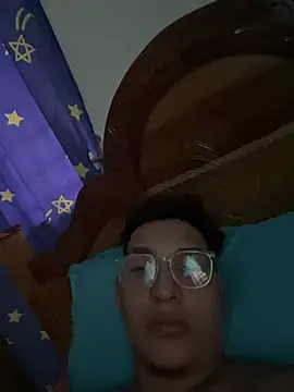 Destiny15 online show from 19, 4, 2026