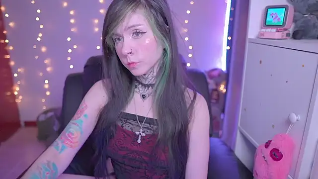 Snapshot of -VKatt chatting on 1, 8, 2026 -VKatt online show from 1, 8, 2026