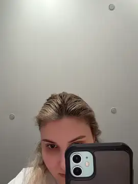 AmeliaLux online show from 4, 5, 2026