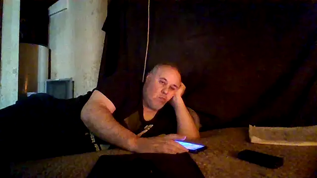 Snapshot of Nightshade1195 chatting on 18, 5, 2026 Nightshade1195 online show from 18, 5, 2026