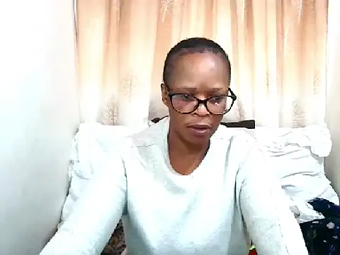 Snapshot of Ebony_Bloom69 chatting on 7, 5, 2026 Ebony Bloom69 online show from 7, 5, 2026
