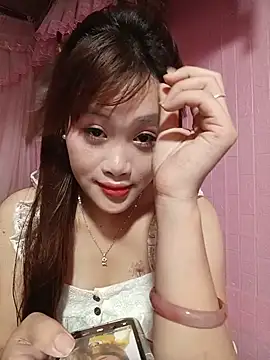 Snapshot of Ly-sexyy chatting on 7, 7, 2026 Ly-sexyy online show from 7, 7, 2026