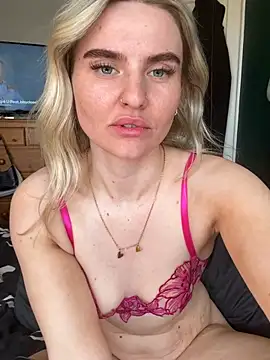 kinkykitty21 online show from 23, 4, 2026