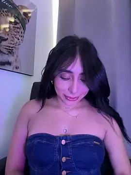 Snapshot of IsabellaNoir_ chatting on 6, 5, 2026 IsabellaNoir online show from 6, 5, 2026