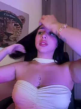 Snapshot of IsabellaNoir_ chatting on 8, 5, 2026 IsabellaNoir online show from 8, 5, 2026