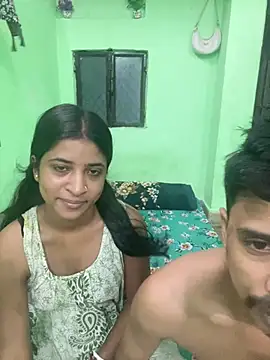 hot-couple-0 online show from 7, 7, 2026